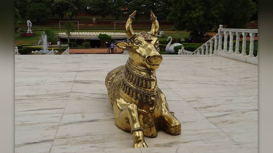 Most lovers lack the patience of Nandi, the quality to wait without any expectations 