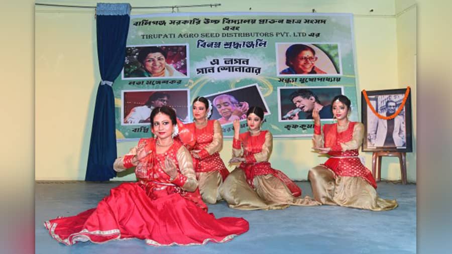 The cultural programme was the main attraction of the Sammilani