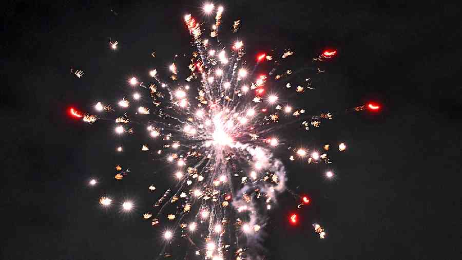 Diwali cracker arrests cross 500 in Kolkata