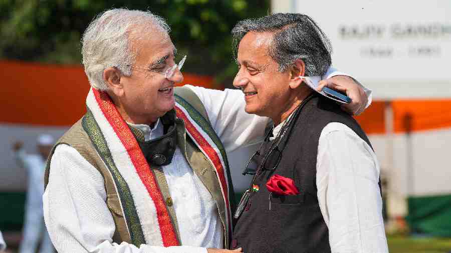 Senior Congress leaders Shashi Tharoor and Salman Khurshid