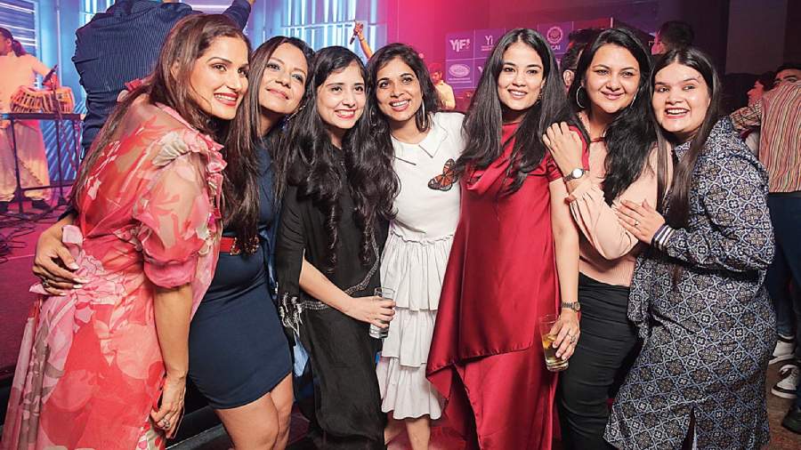 (L-R) Neha Patni, Shesha Poddar, Purvi Soni, Sonia Surekha, Vandana Jain, Shilpa Jhawar and Saloni Jain