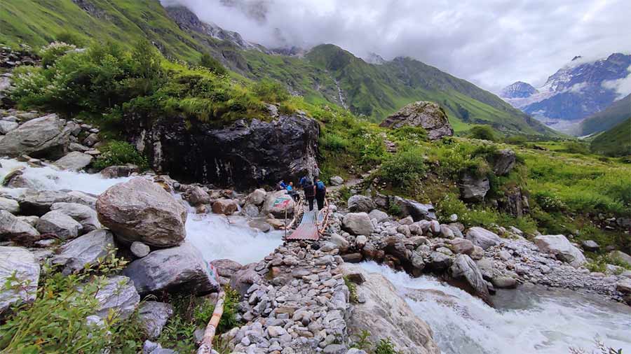 The makeshift bridge over Pushpawati River at the entry point of Valley of Flowers