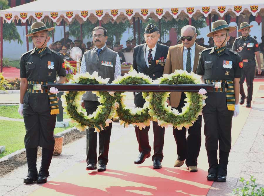 As part of the Infantry Day celebrations on Thursday, a ‘wreath laying’ ceremony was held at Vijay Smarak, Fort William to honour the bravehearts of the Infantry, who made the supreme sacrifice in service of the nation. Infantry Day is celebrated annually on October 27 to mark the landing of first Indian infantry soldiers in Jammu and Kashmir who took part in an action for defending Indian territory from Pakistani invaders. This year marks the 75th anniversary of Infantry Day and to celebrate the day, the Indian Army has organised special bike rallies across all cardinal directions.