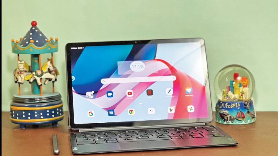 Lenovo Tab P11 Pro (2nd Gen) has one of the best OLED displays in the market under 40K. Pictures: The Telegraph