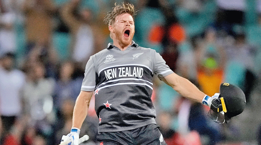 T20 World Cup: Phillips turns the screw with stunning century as New  Zealand hammer Sri Lanka