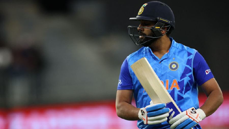 Rohit Sharma - T20 World Cup: Rohit Sharma sustains forearm injury during  optional net session - Telegraph India