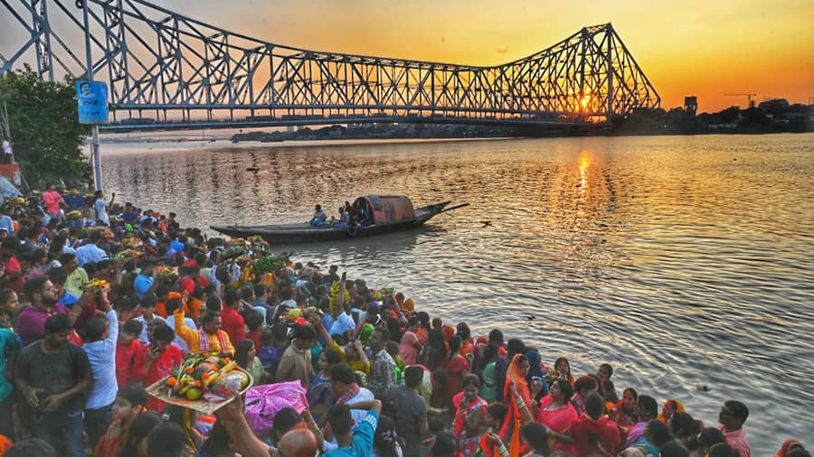 In pics: Solar Eclipse, festivities and more from Kolkata’s weekly news