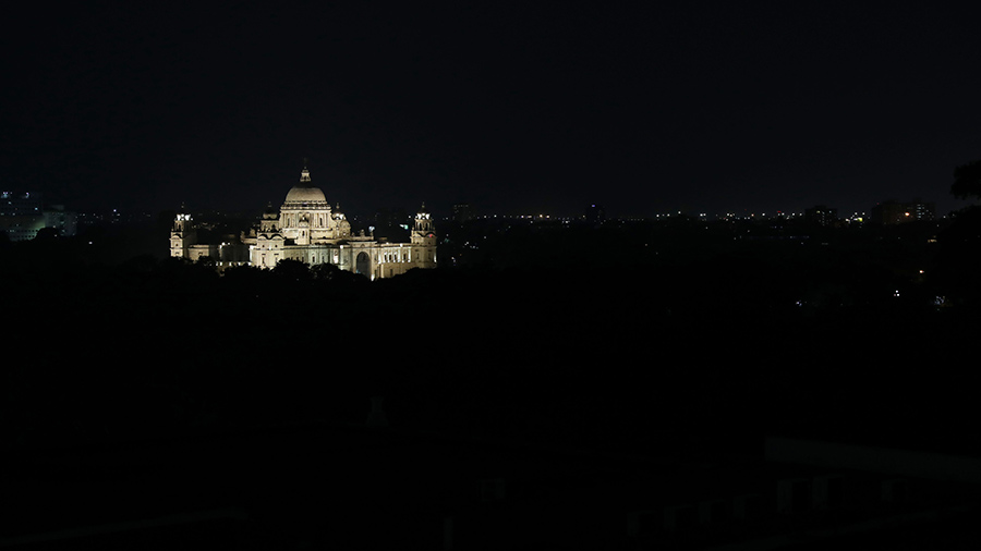 The Victoria Memorial by night, as seen from the penthouse 