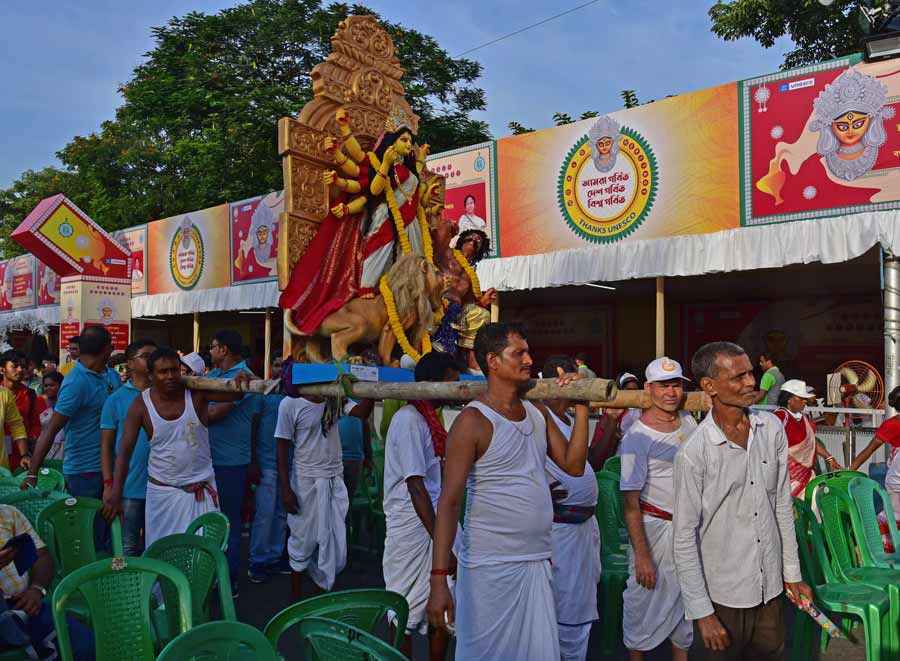 Representatives of more than 1,000 Durga Puja committees took part in the rally.