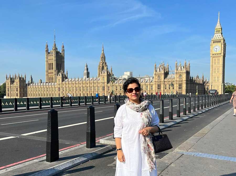Dona Ganguly uploaded this photograph on Instagram on Thursday with the caption: ‘‘Bright and Sunny London’’