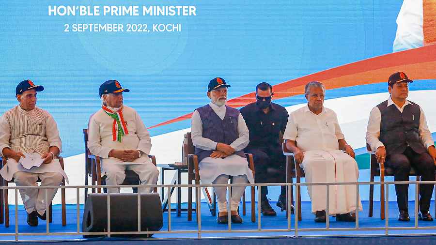 Union Defence Minister Rajnath Singh, Kerala Governor Arif Mohammed Khan, Kerala Chief Minister Pinarayi Vijayan and others are also seen
