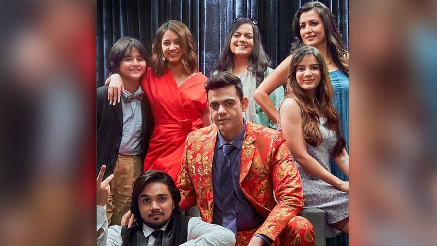 The cast of Mind the Malhotras