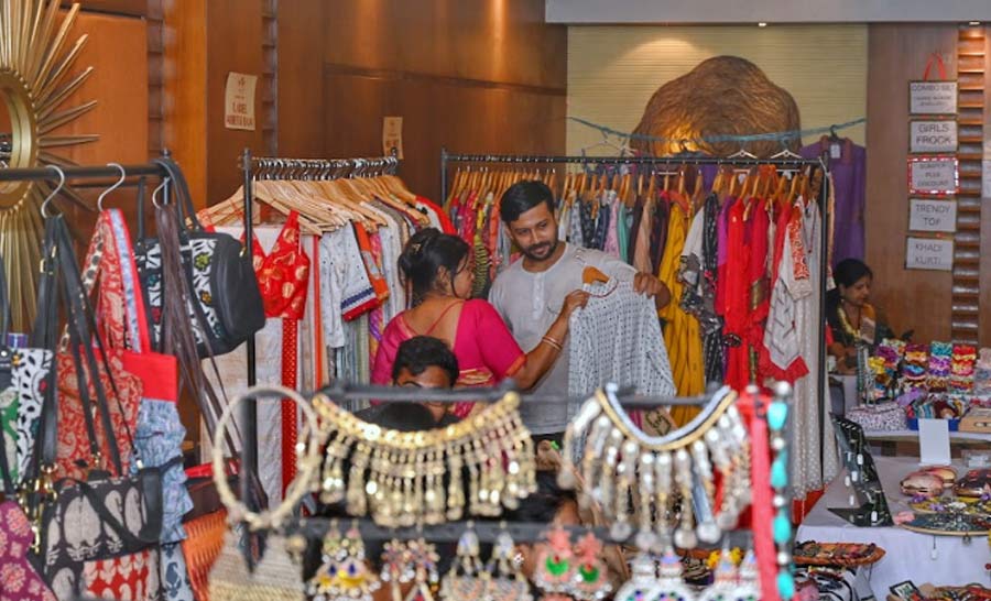 Close to 60 brands are present at the pop-up, kick-starting the much-awaited Durga Puja shopping with beguiling apparel, accessories and home-decor picks. Evenings at Haldiram Food City see jam sessions and open mics, which add merriment to the shopping, 5 pm onwards