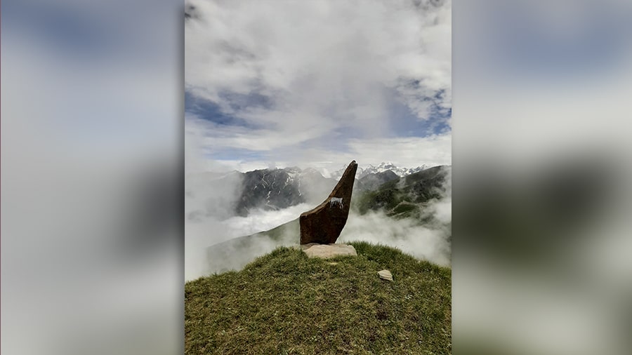 We found the Harp of the Gods at 13,000ft! Or their recliner maybe?