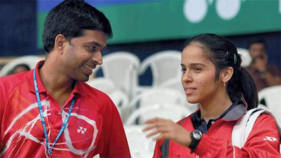 Gopichand mortgages his house to galvanise Indian badminton: The second Indian after Prakash Padukone to become an All England champion, Pullela Gopichand took to coaching after ending his career as a player in 2004. Disappointed with the lack of proper facilities for emerging players in the sport, Gopichand borrowed money from friends and mortgaged his house in Hyderabad to build the academy he felt would produce badminton champions of the future. Gopichand’s selflessness gave a platform fto India’s next generation of badminton players to thrive and compete with the best in the world, with his academy boasting alumni such as Saina Nehwal, P.V. Sindhu, Kidambi Srikanth and Parupalli Kashyap, among others