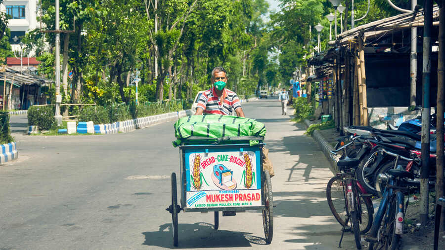 Freshly baked goods delivered by cycle is not a sight common in many big cities, but still happens in the heart of Kolkata