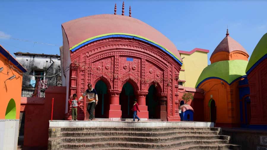 The Siddeshwari Kali temple is a Jor Bangla temple whose original structure was laid down by Ambu Rishi in the 7th century