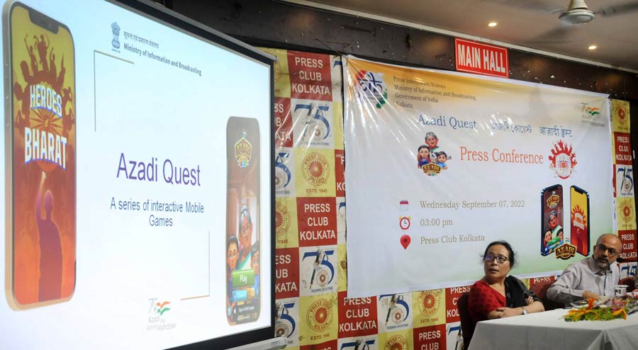 Bhupendra Kainthola, director general (east zone), Press Information Bureau (right) and Jane Namchu, additional director general of Press Information Bureau-Kolkata, talk about Azadi Quest, a series of interactive mobile games, at Press Club Kolkata on Wednesday. The games that bring forth the story of the Indian freedom struggle have been developed in collaboration with Zynga India. These games are an effort to tap into the huge market of online gamers and to educate them through games. Various arms of Government of India have collected information about unsung freedom fighters from the corners of the country. Azadi Quest is an effort to make this learning of this knowledge engaging and interactive.