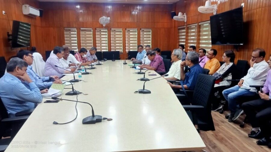 Green activists of Sabuj Mancha and the senior officials of the state pollution control board at the meeting held on Thursday.