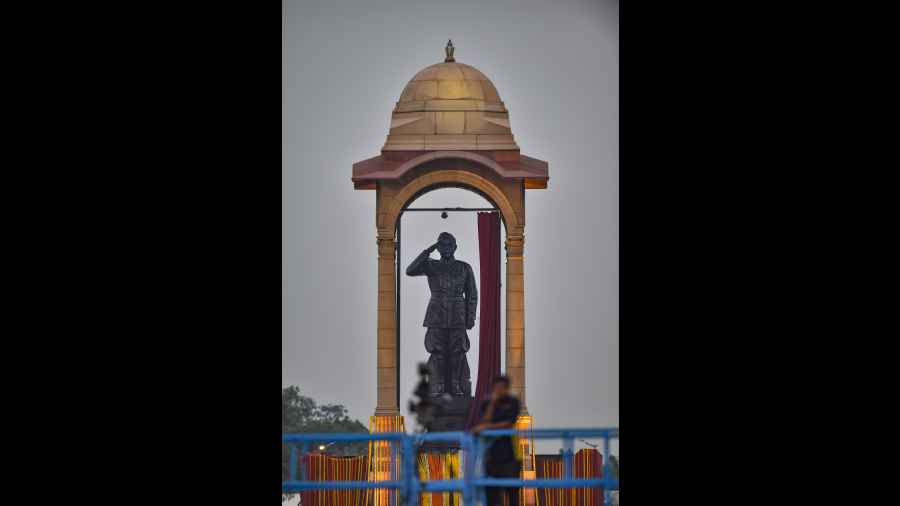 PM Modi during inauguration of 28-ft statue of Netaji Subhas Chandra Bose as part of the revamped Central Vista, in New Delhi