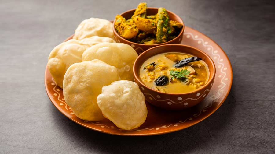 Six lip-smacking sides to go with your Sunday luchi