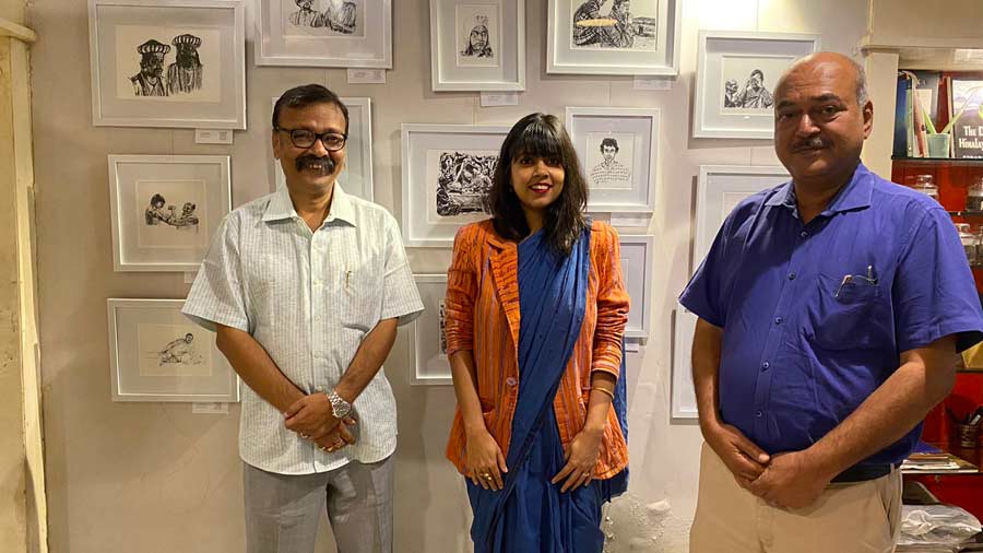 The art exhibition was inaugurated by Kaushik Maitra (right), managing director of Sulekha Works Limited and Chawm Ganguly, Fountain Pen historian and enthusiast. The sketches have been made with Sulekha Ink, a brand that Ray had a personal connection with