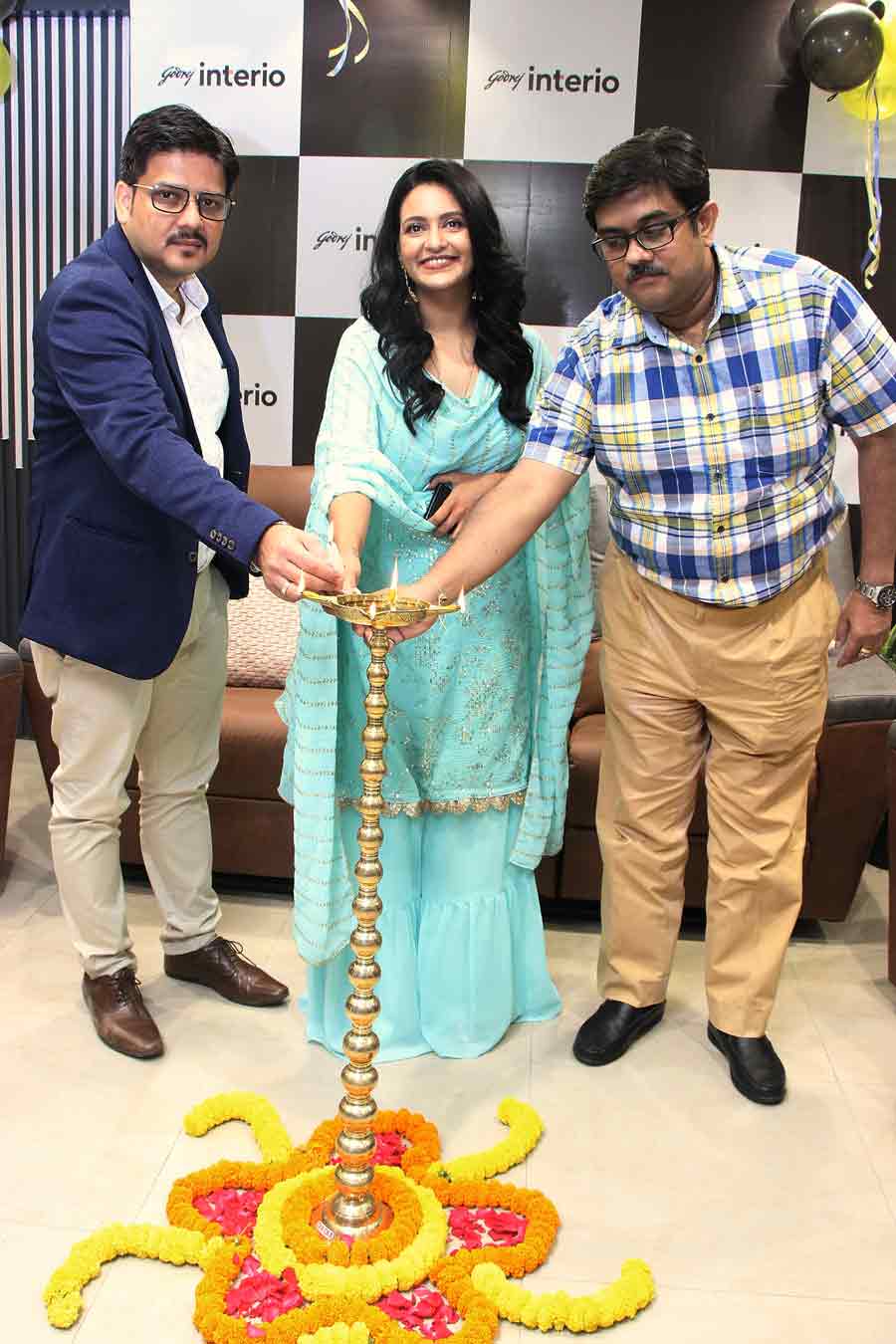 Godrej & Boyce, the flagship company of the Godrej Group, launched its new outlet at Kankurgachhi in Kolkata. Actress Priyanka Sarkar inaugurated the,500 sq. ft store.