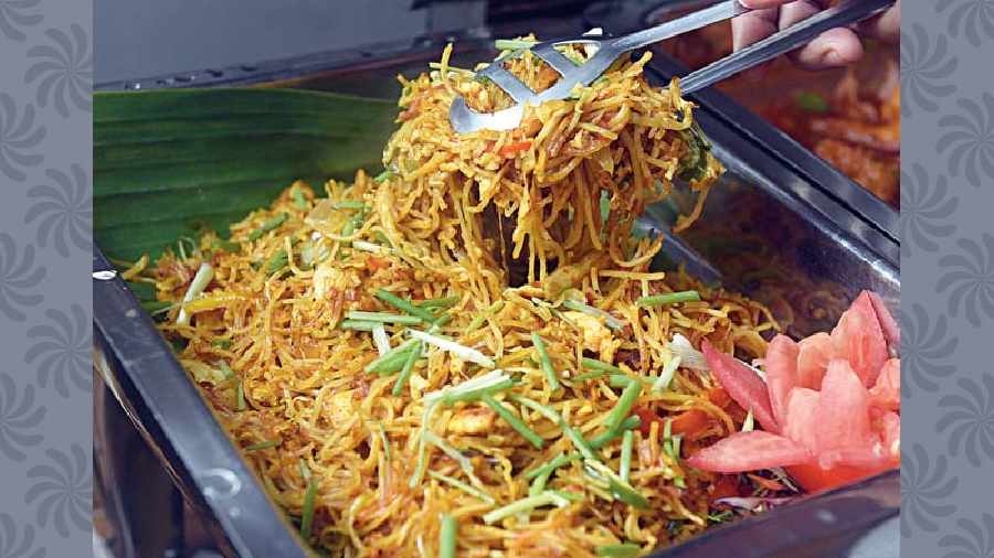 Mie Goreng: It is an Indonesian noodle dish that’s also found in Malaysia and other parts of South East Asia. With a sticky, savoury sweet sauce, noodles are tossed with chicken, vegetables and egg ribbons. A street-food favourite.