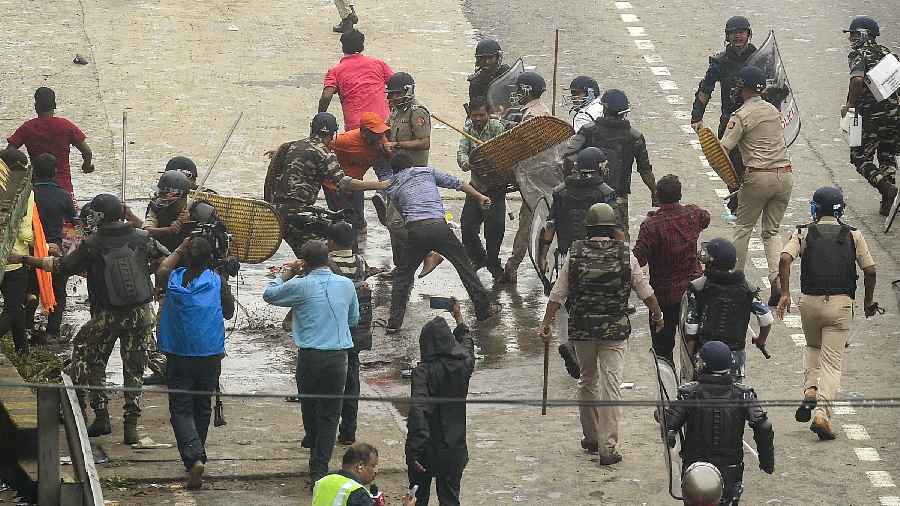 Police baton charge on party supporters