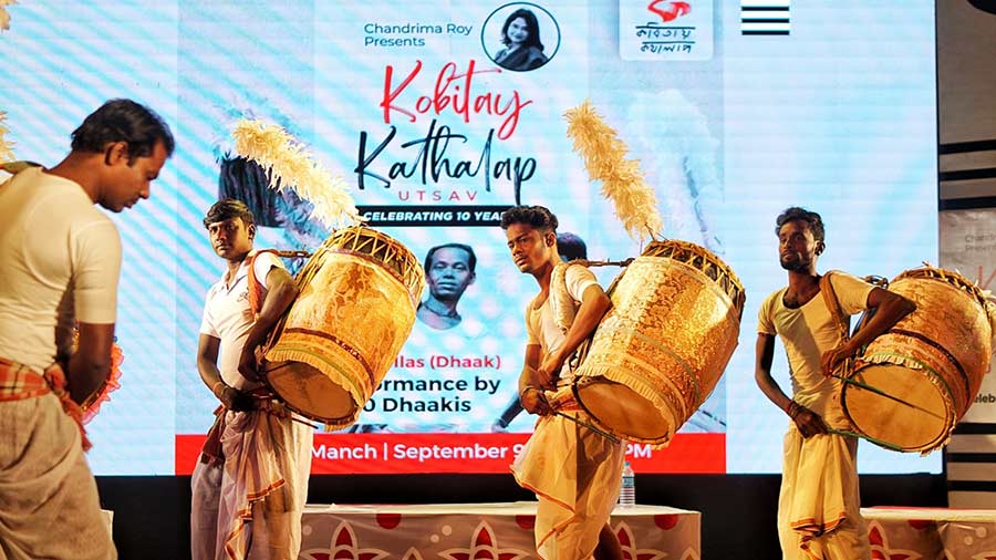 Dhaakis perform at Kobitay Kathalap Utsav.