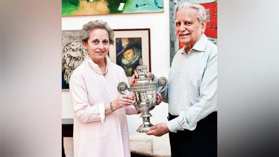 Naresh Kumar with his wife Sunita