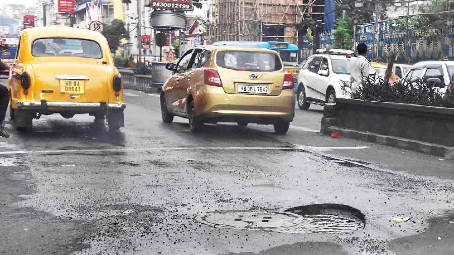 A pothole on a stretch of Chittaranjan Avenue that was repaired ahead of chief minister Mamata Banerjee’s Durga Puja rally on September 1. 