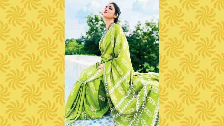 A green Bishnupuri katan silk