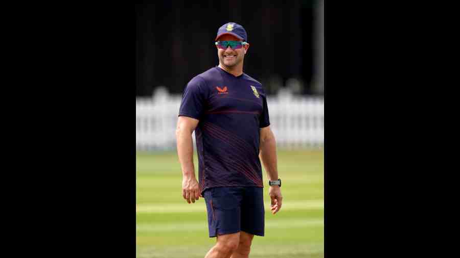  South African legend, Mark Boucher regarded as one of the best wicket-keeper batsmen has been appointed as the head coach of Mumbai Indians