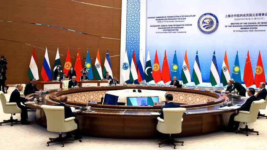 World leaders at the main joint sessions of the summit 