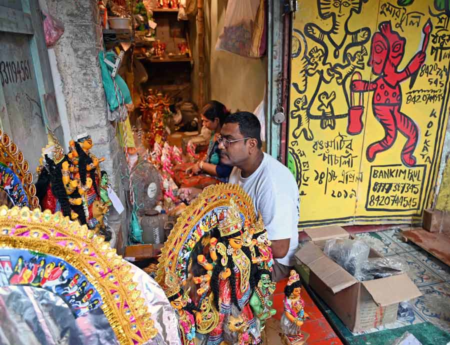 With Durga Puja a fortnight away, artisans, running against time, are working on a war-footing at Kumartuli on Friday.