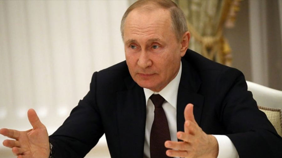 Vladimir Putin has apparently told his Kremlin underlings that the truth is a “pseudoscientific concept manufactured by Western capitalism to keep the imaginations of Russians at bay” 
