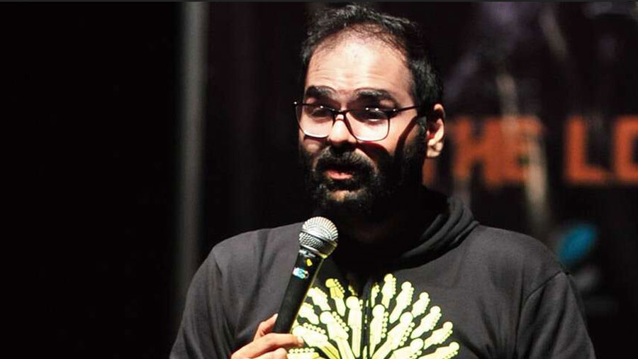 If Kunal Kamra loses the debate, he must join the VHP. If the VHP representative loses the debate, the VHP must join stand-up comedy