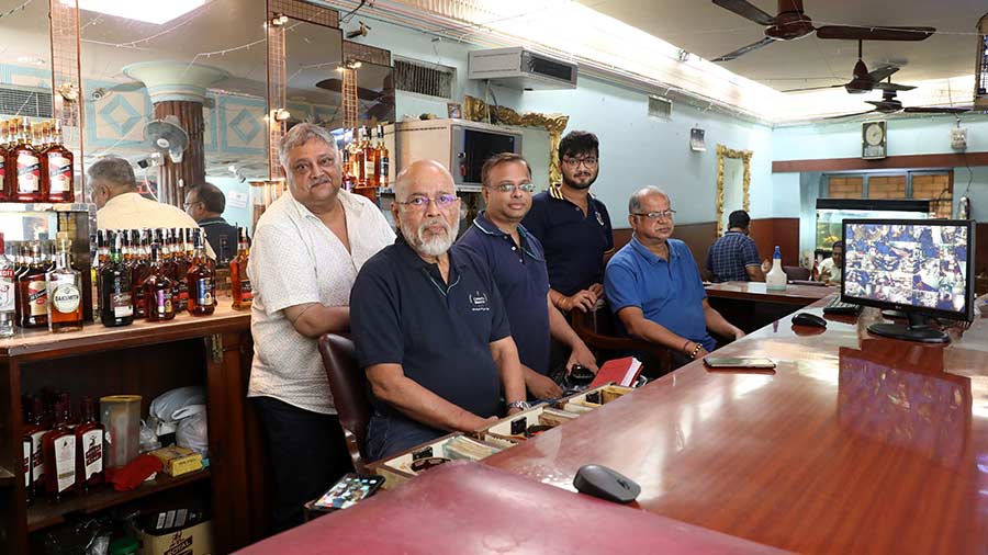 Two generations of the Shaws. The senior-most Anjan Kumar Shaw is seen with (standing) Uday Kumar Shaw, Shiibaji Shaw, Ankan Shaw and (extreme corner) Dibendu Shaw