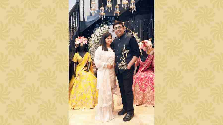 Designer couple Shruti and Ritesh Kamani, the brains behind the show. “The idea was to get a pre-bridal experience for the brides-to-be, so they could experiment with colours, look and style and decide exactly what their bridal look will be on the real day. Walking in their bridal wear with make-up and jewellery would give them a real feel of what would be expected of them on their wedding day, so they can go about it in a relaxed, confident, manner,” said Shruti Kamani.