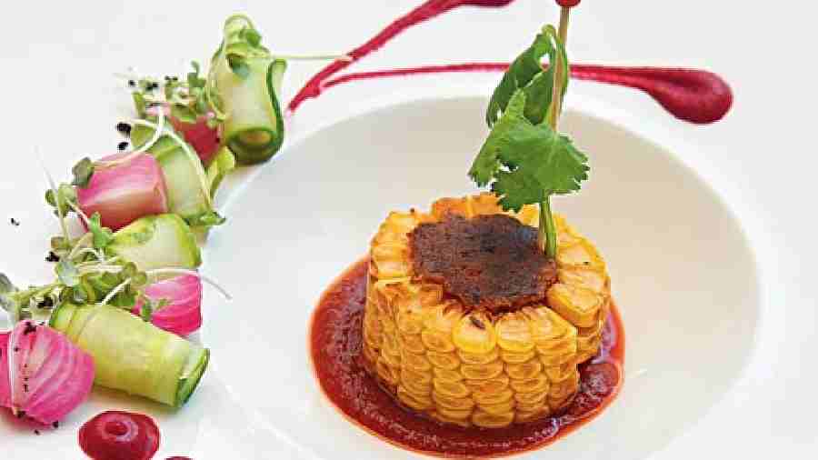 The vegetarian amuse bouche was a stellar Bhutte Ke Kebab where a small section of the corn on cob was roasted and char grilled to perfection. The relish served with it had sweet potatoes that added a mild bite to it.