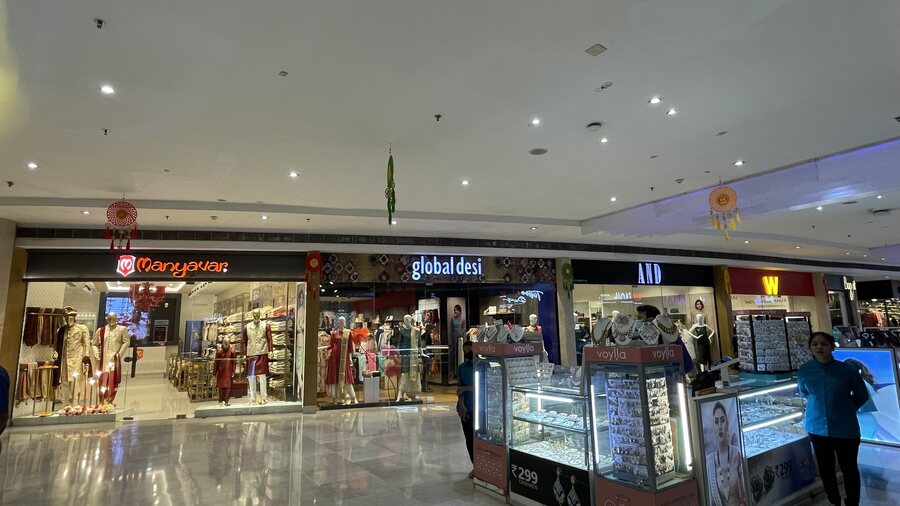 Kolkata Malls  Multiplex, food court, top fashion brands and more  facilities that make Kolkata's Acropolis Mall in Rajdanga, Kasba, a top  hangout spot and shopping destination in Kolkata - Telegraph India