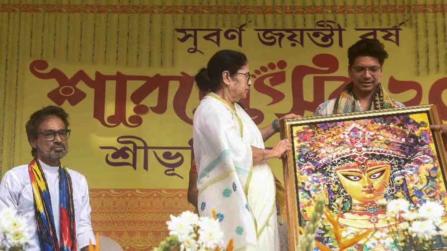 Didi appeals for peaceful Puja