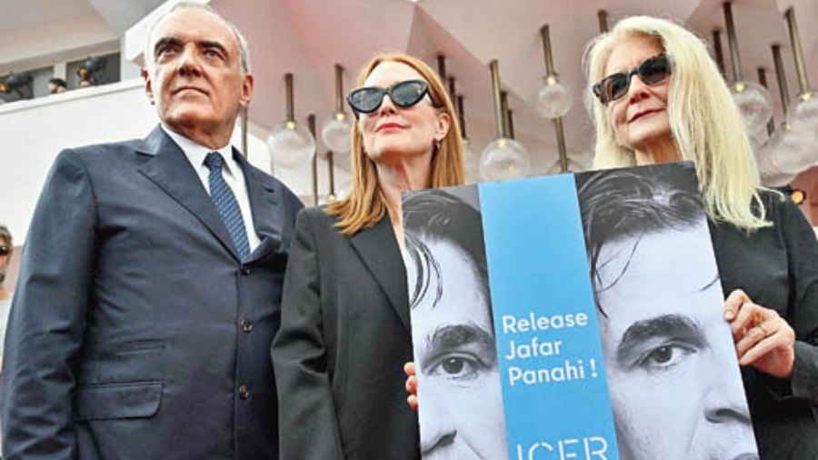 Support for Jafar Panahi at the Venice Film Festival
