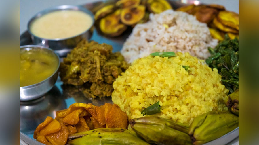 From chingri to chutney: Five recipes for a sumptuous Saptami menu