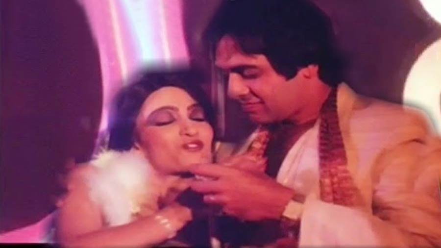 Rajesh Roshan took Lata to uncharted territory with 'Disco 82' from the film 'Khud-Daar' (1982)