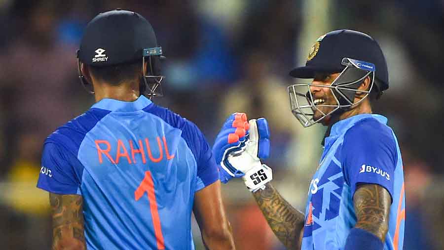 KL Rahul and Suryakumar Yadav (R) after finishing it off in style