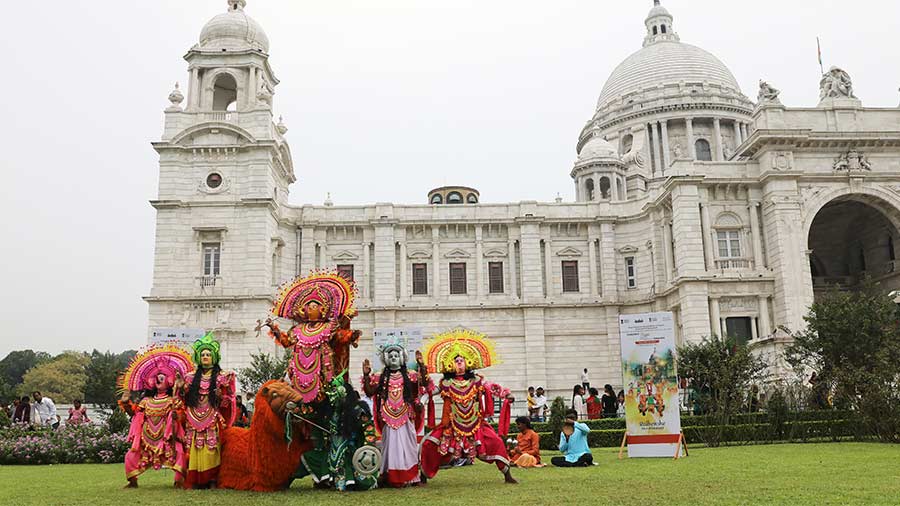Chhau dancers from Purulia delivered a riveting performance of Durga slaying Mahishasura