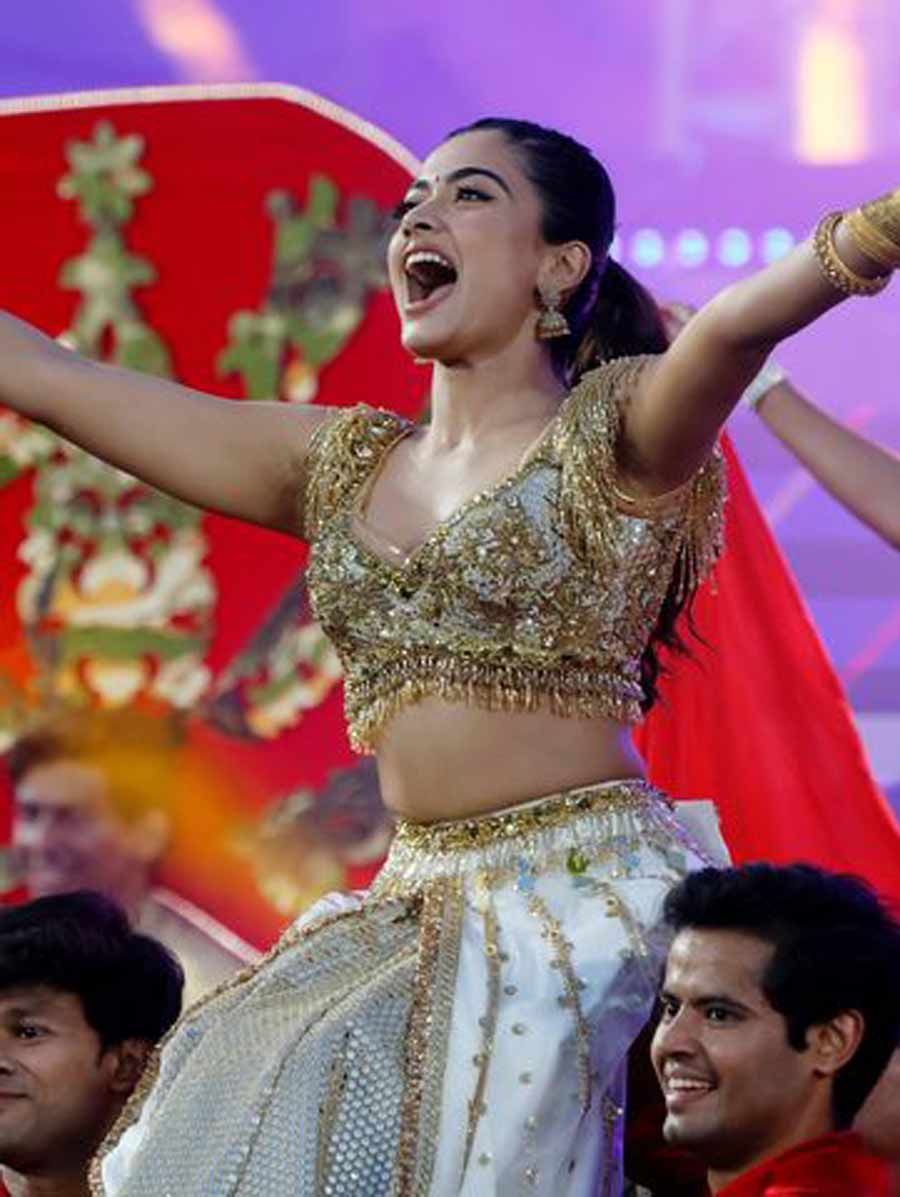 Her performance started with Saame Saame and ended with the Oscar-winning song Naatu Naatu. 