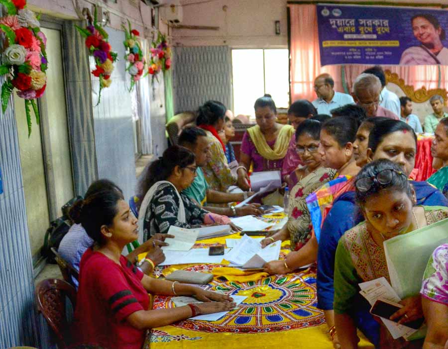 People thronged the West Bengal Government’s sixth edition of the Duare Sarkar camps on Saturday. At the 10-day camps, forms for various schemes will be handed over to people. “To reach the maximum number of people, the Duare Sarkar drive will be held at booth levels with both stationary and mobile camps,” said chief secretary H K Dwivedi
